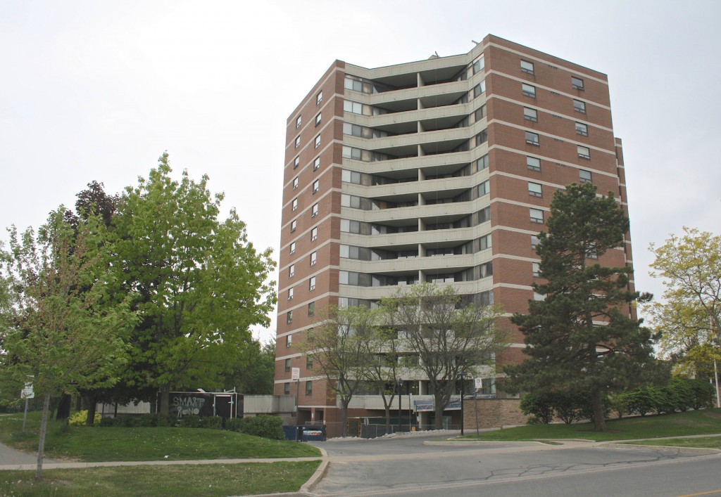 95 LaRose Ave Condos Listings