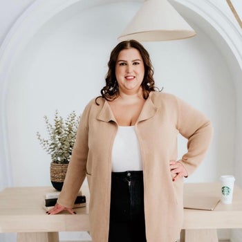 Portrait of Laura Ubaldino, Real Estate Broker